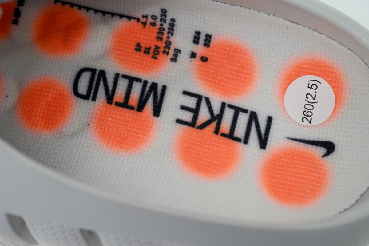 Nike Mind 001 grey-Slippers run one size smaller than sneakers, so please order slippers one size up.